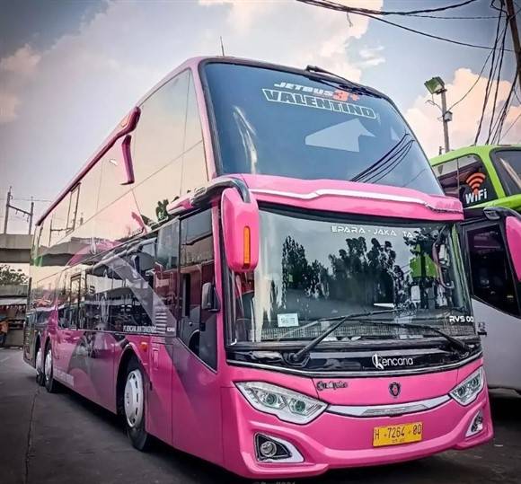 Bus Kencana Double Decker