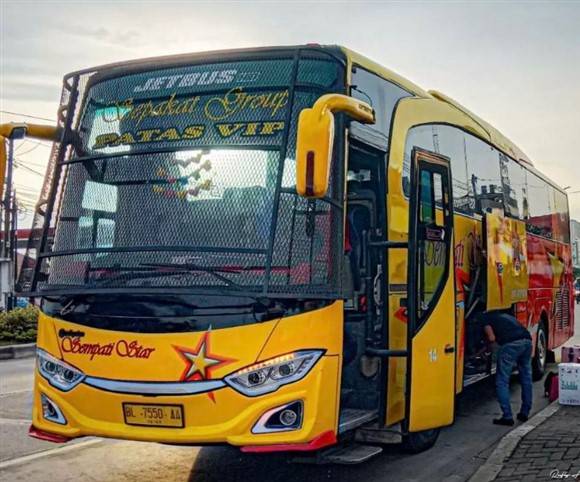 Bus Medan Jakarta