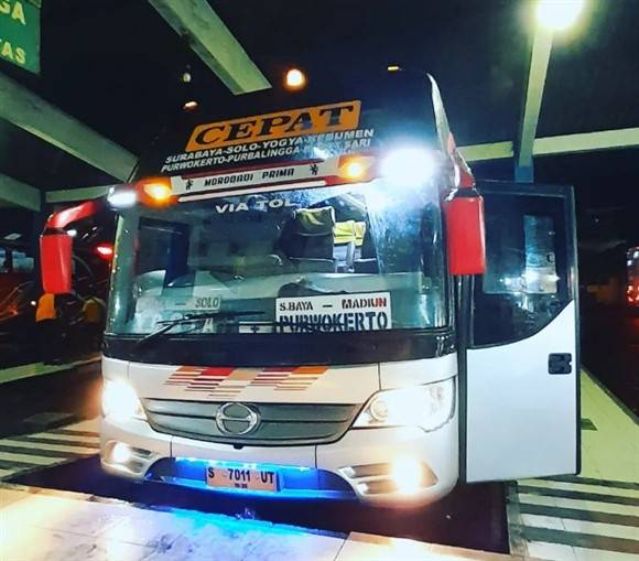 Bus Jogja Surabaya