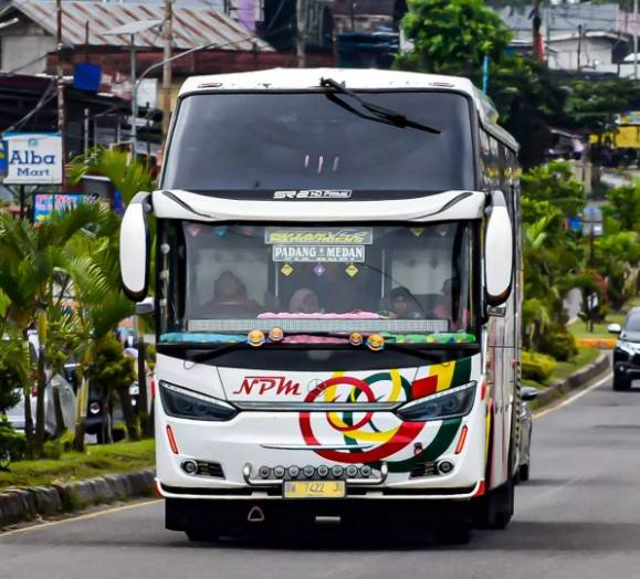 Bus Pekanbaru Medan