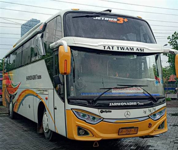 Bus Sarwonadhi